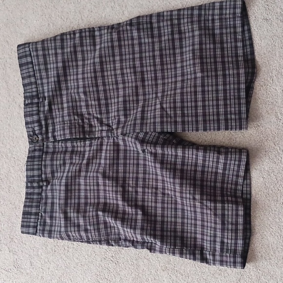 Greg Norman Blue Plaid Golf Shorts - Picture 1 of 5